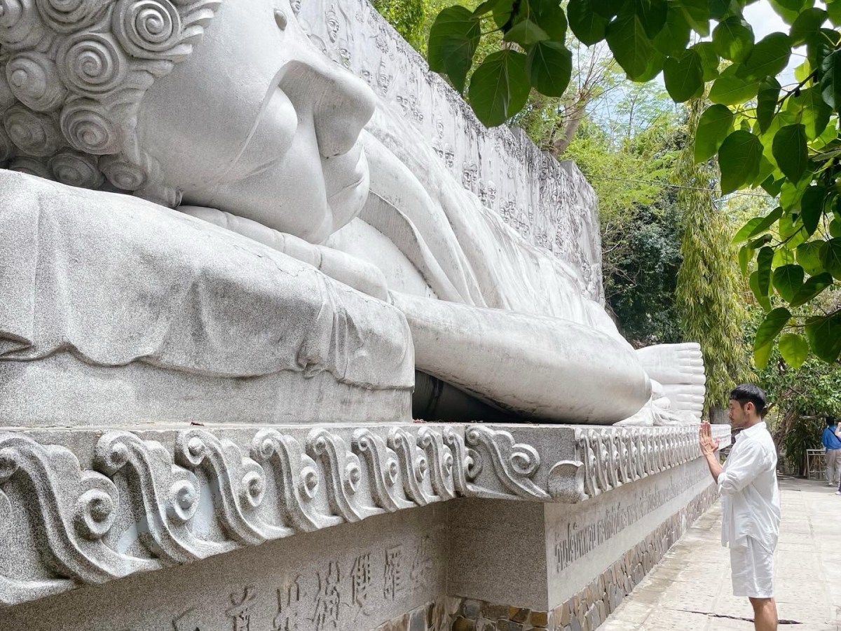 【日月面佛Sun-Faced Buddha and Moon-Faced Buddha&nbsp;】
